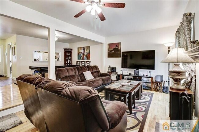 Building Photo - 1502 Timber Oaks Rd