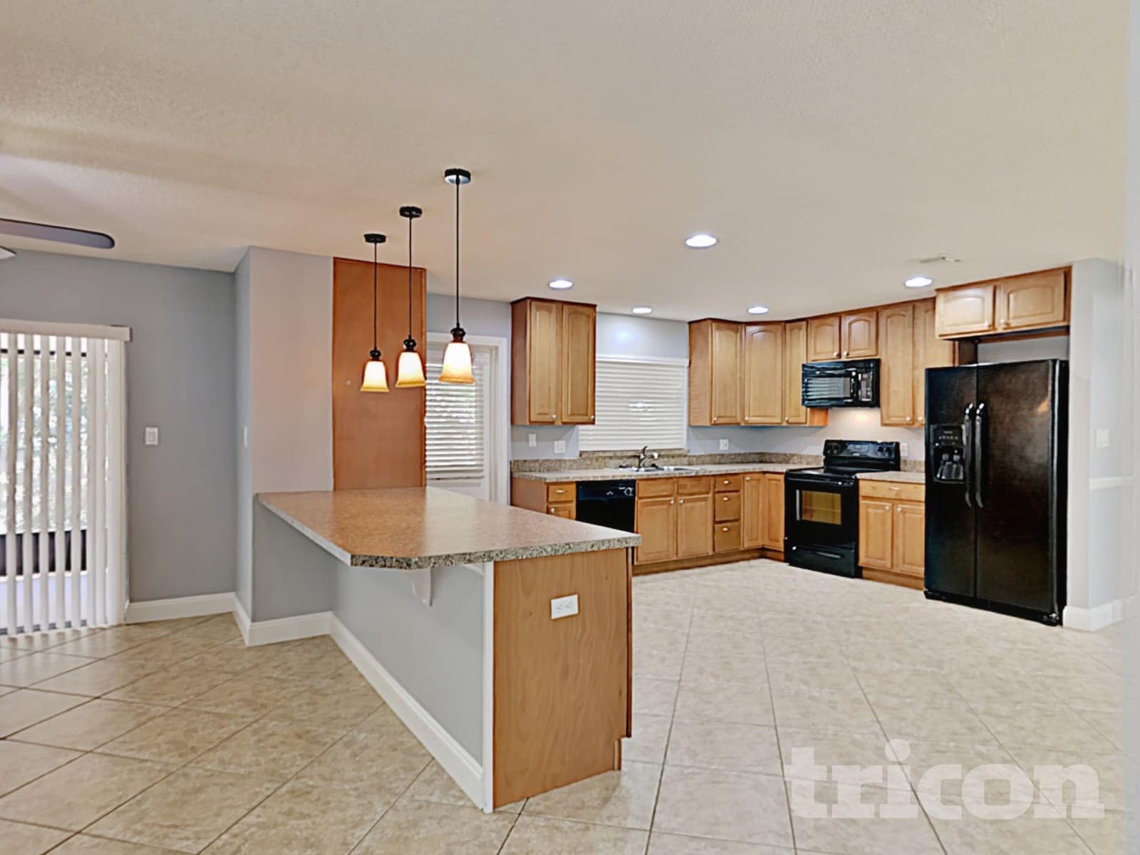Building Photo - 1548 Silver Fox Cir