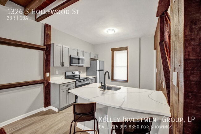 Building Photo - 1326 S Hollywood St