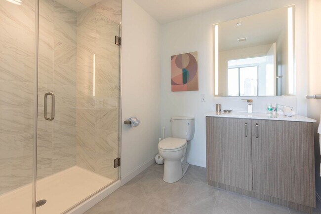 Building Photo - 79 Queensberry St