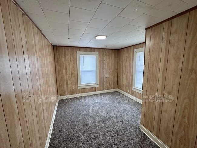 Building Photo - 208 Denver St