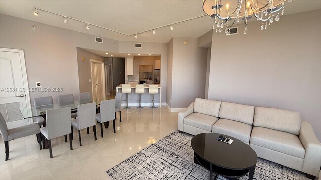 Building Photo - 1830 Radius Dr