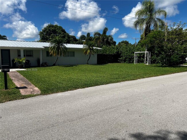Building Photo - 8435 SW 156th St
