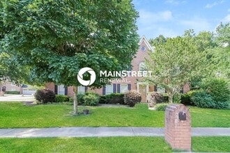 Building Photo - 4 Bedroom Pet-Friendly Home in Cordova, TN with Main Street Renewal