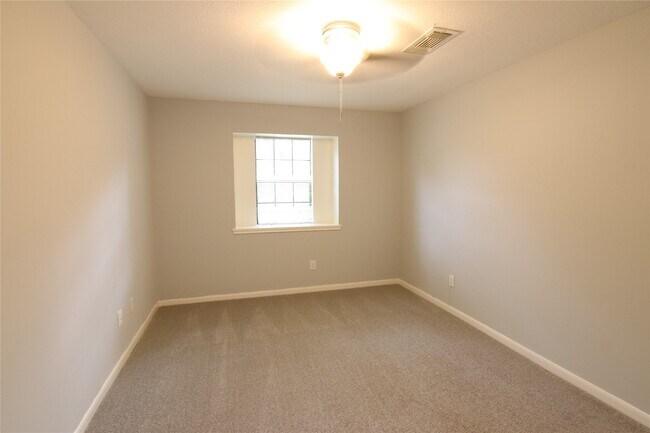 Building Photo - 12511 Ella Lee Ln