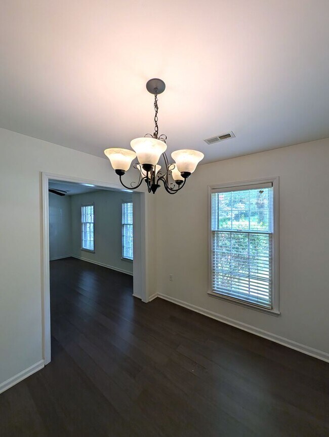 Building Photo - 629 Furrow Dr