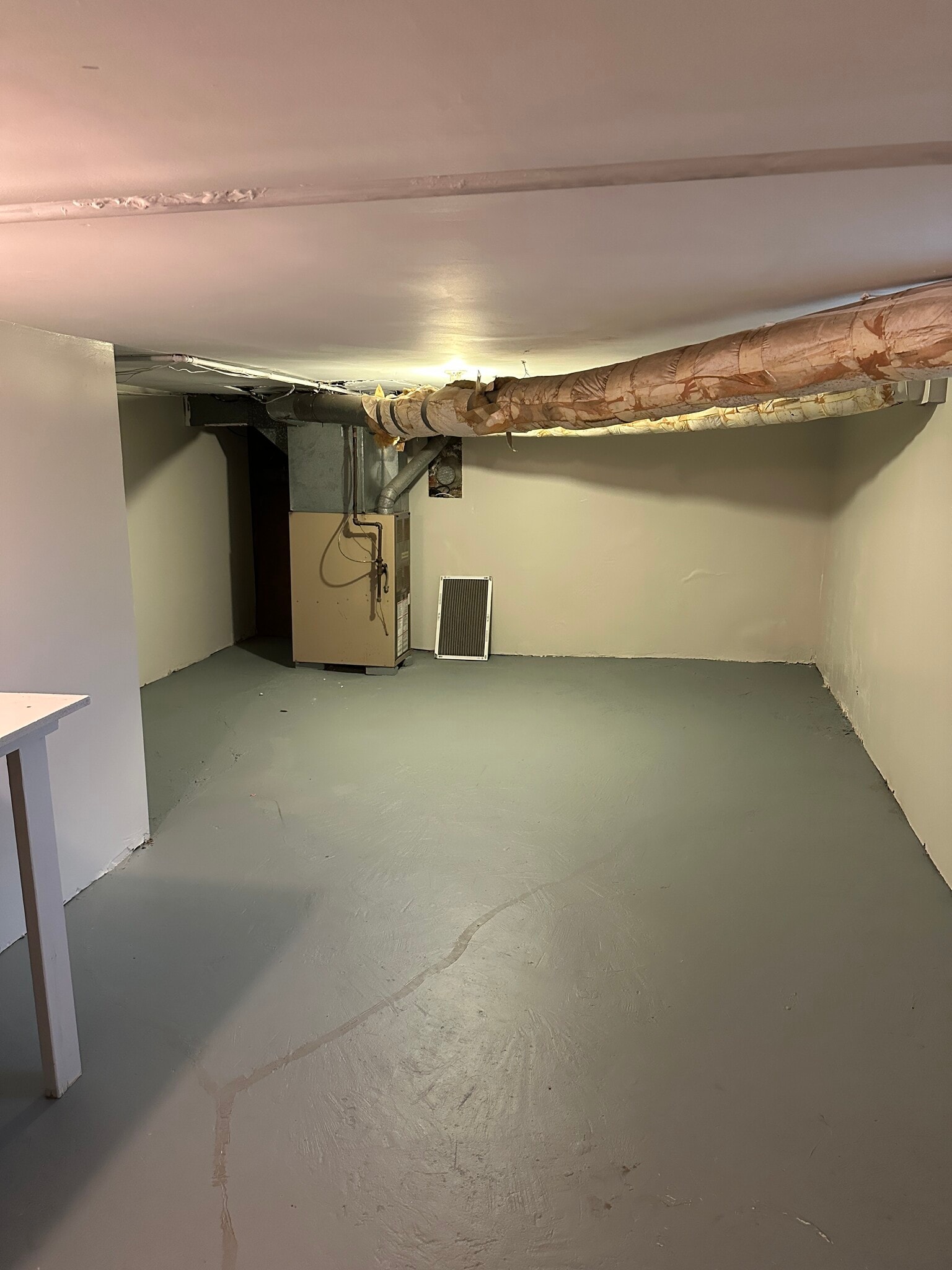 Private Basement - 1161 Michigan Ave.