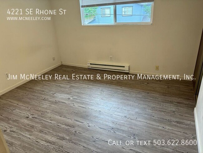Building Photo - 4221 SE Rhone St