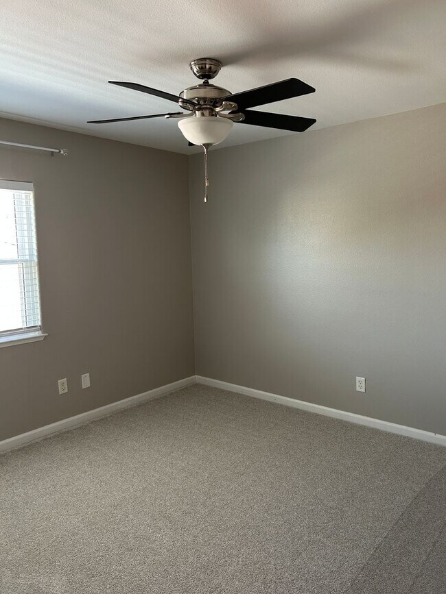 Building Photo - **READY FOR MOVE IN** Spark Home on Golf Course