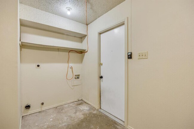 Building Photo - 8102 Tuscarora Trail