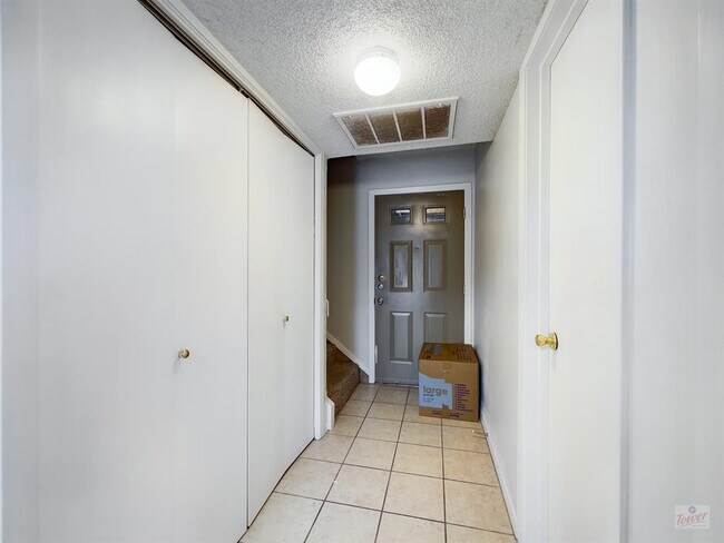 Building Photo - 2110 Rio Grande St
