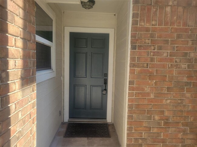 Building Photo - 12410 Brook Meadows Ln