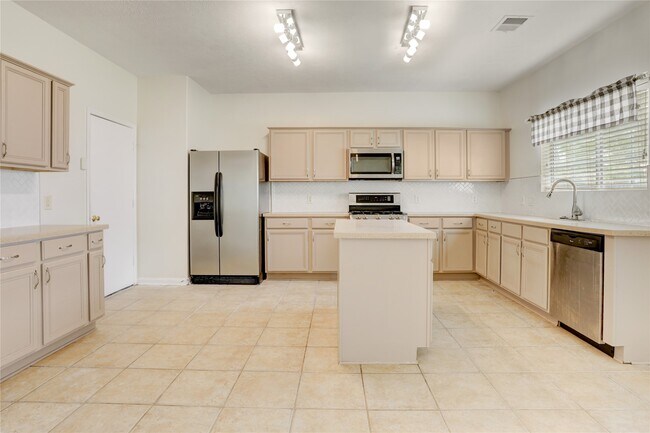 Building Photo - 2507 Willow Springs Ln