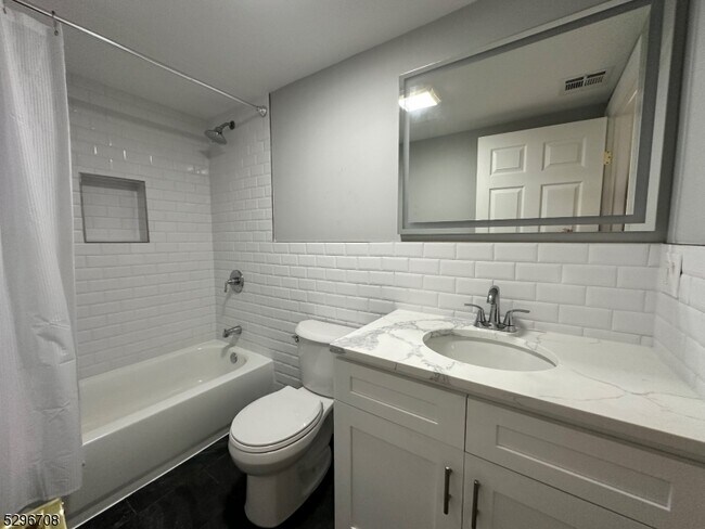 Building Photo - 26 Belmont Ave