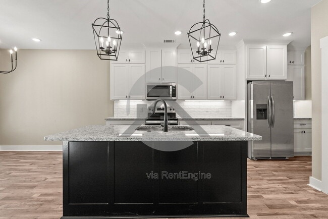 Building Photo - 1295 Acuff Ln