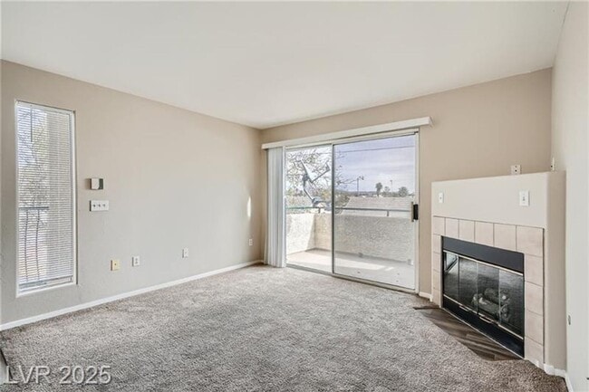 Building Photo - 5710 E Tropicana Ave