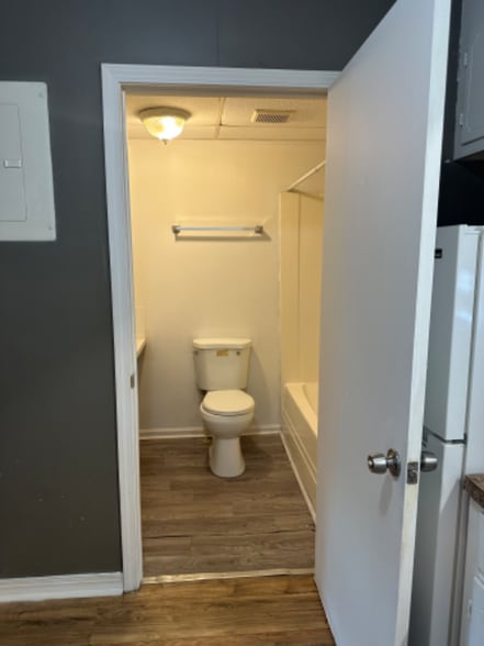 Building Photo - 1923 Norwood St SW