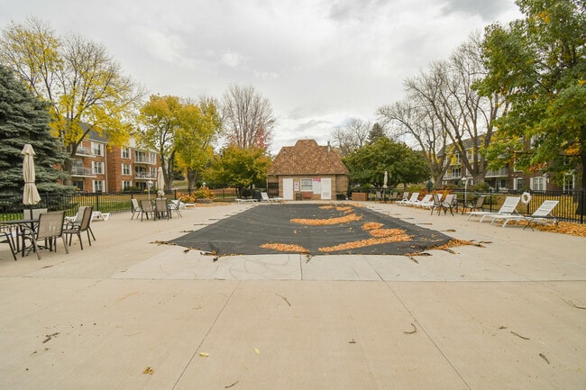 Building Photo - 2904 W 33rd St