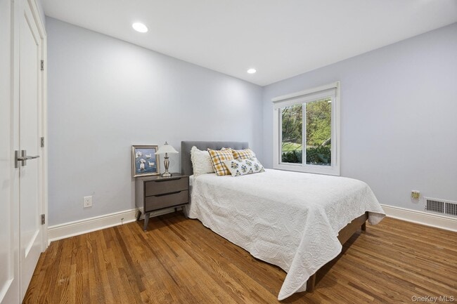 Building Photo - 4 Mohican Trail