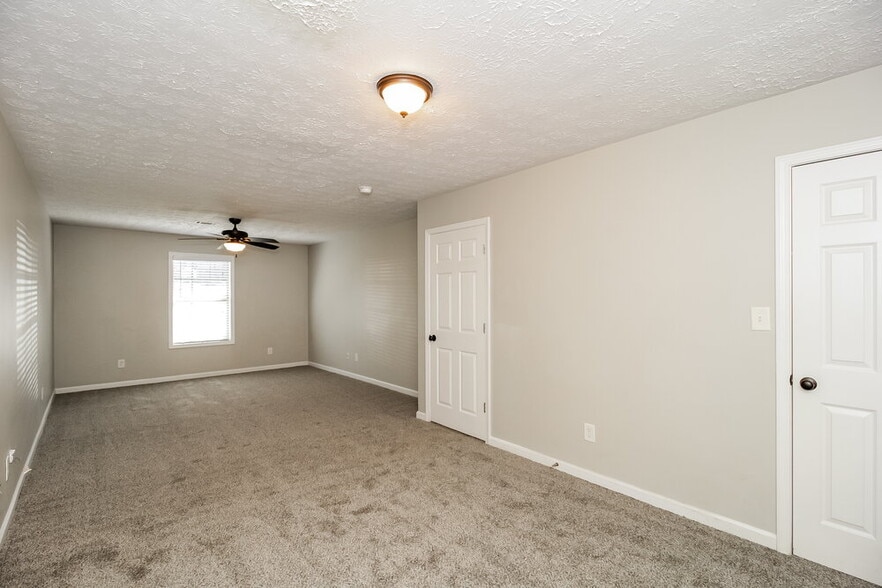 Building Photo - 97 Summer Creek Dr