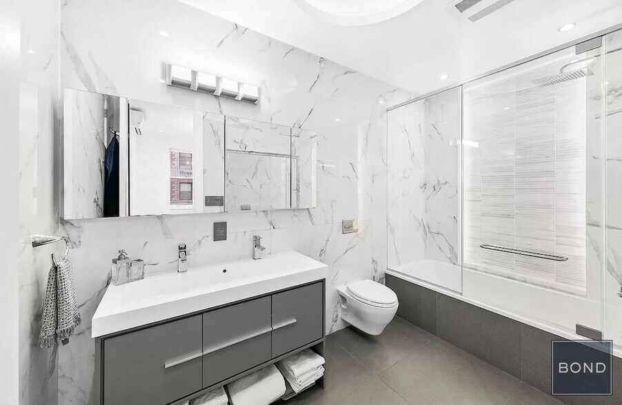 Primary Photo - 9 E 16th St