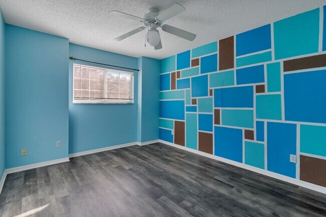 Building Photo - 5604 Florence Harbor Dr