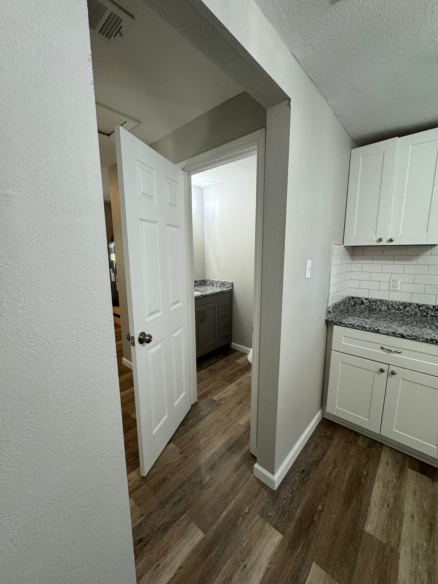 Building Photo - 1210 Southey St