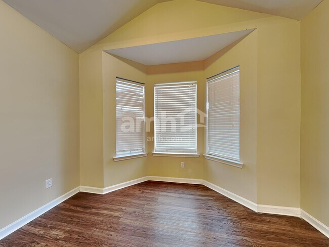 Building Photo - 2236 Blakers Blvd