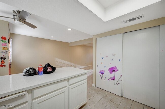 Building Photo - 5923 Laredo St