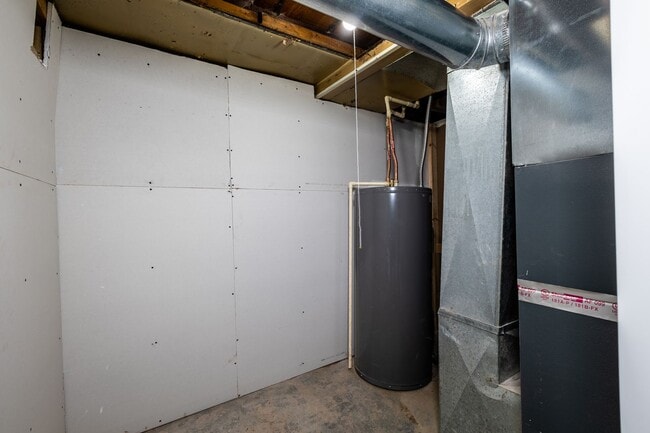 Building Photo - A Great 2BD/1.5BA Single Family Home That Has Been Recently Renovated