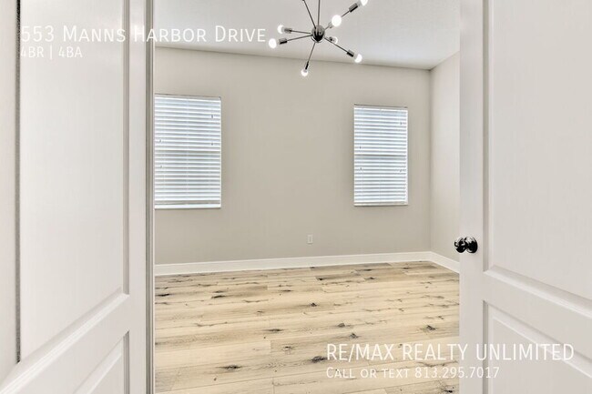 Building Photo - 553 Manns Harbor Dr