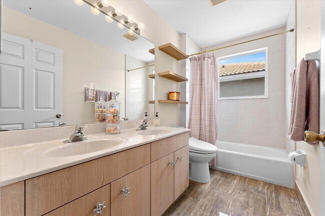Building Photo - 7061 Chesapeake Cir