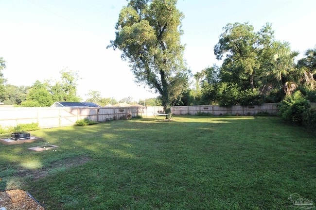 Building Photo - 3430 W Brainerd St