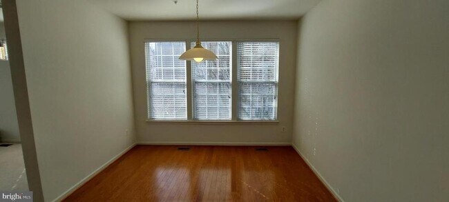 Building Photo - 7112 Silverleaf Oak Rd