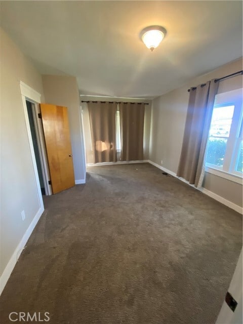 Building Photo - 500 W 3rd St