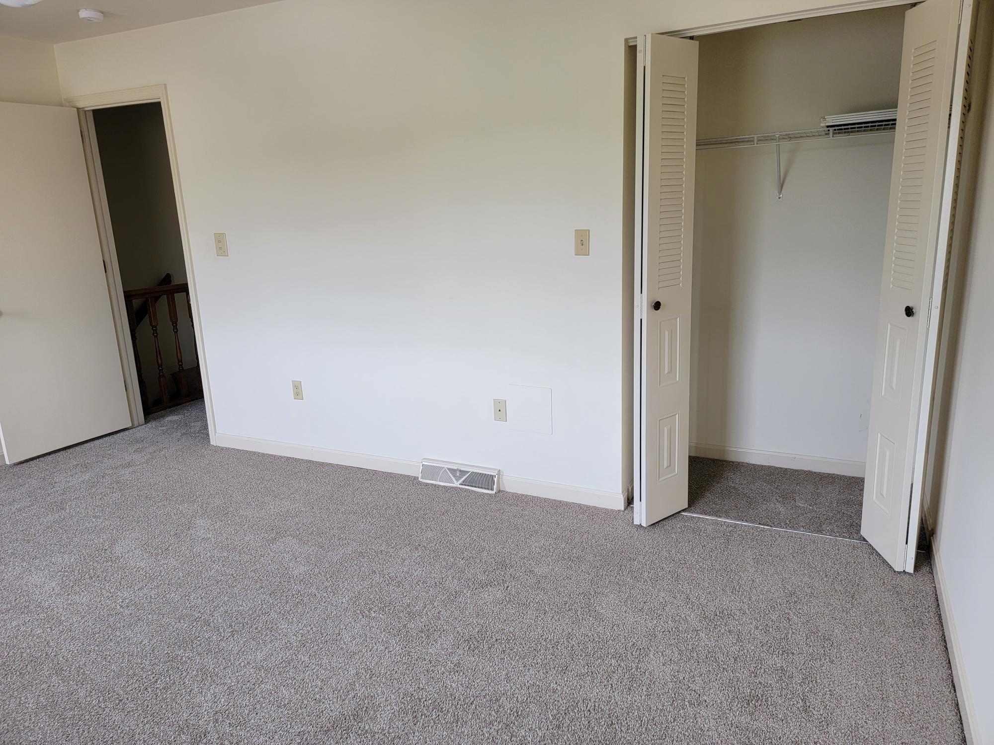Building Photo - 396 Dohner Dr
