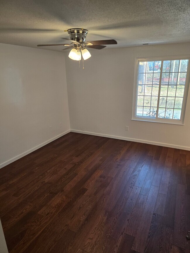 Building Photo - 3226 Piney Grove Rd