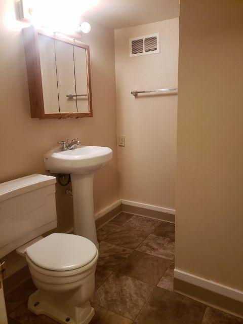 Building Photo - 2 bedroom in Billings MT 59101