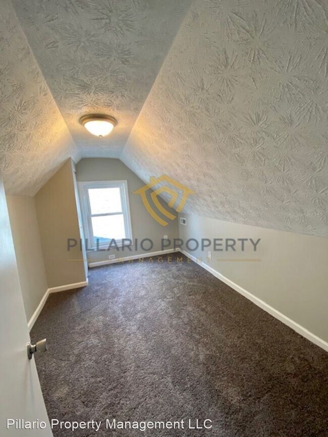 Building Photo - 4 br, 1 bath House - 1156 Knox St