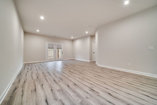 Building Photo - 4296 Socata Ct