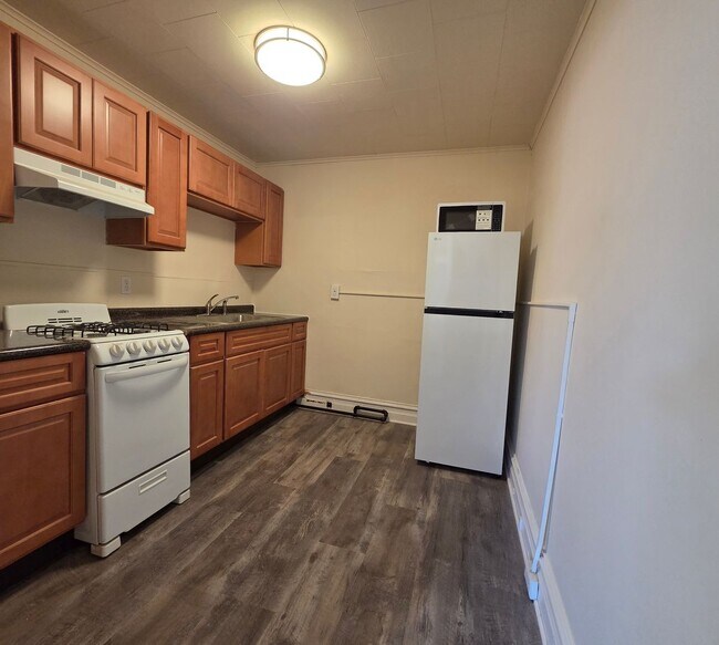 Building Photo - 19 S 12th St