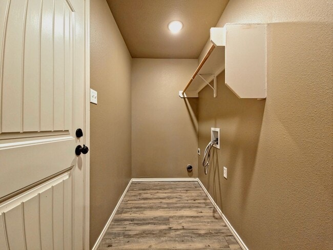 Building Photo - Cozy 3 Bedroom Home Near Downtown