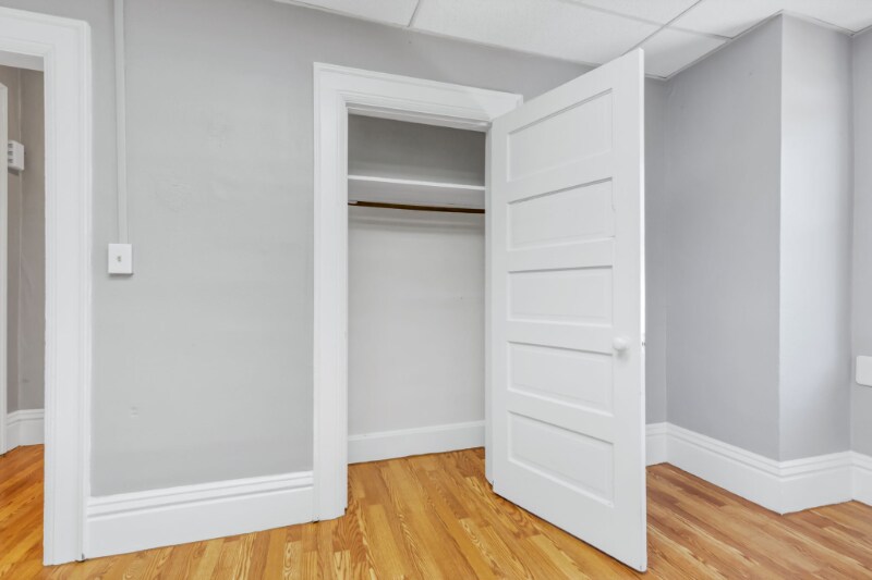 Building Photo - 1427 9th Ave
