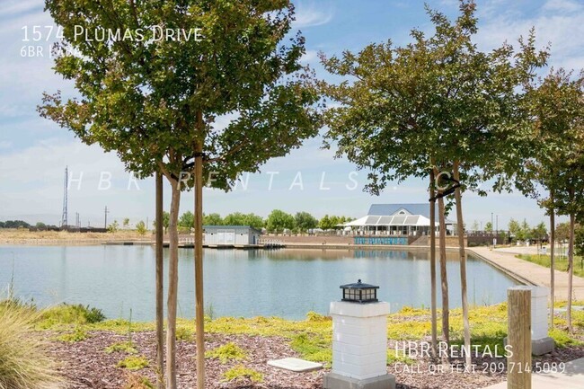 Building Photo - 1574 Plumas Dr
