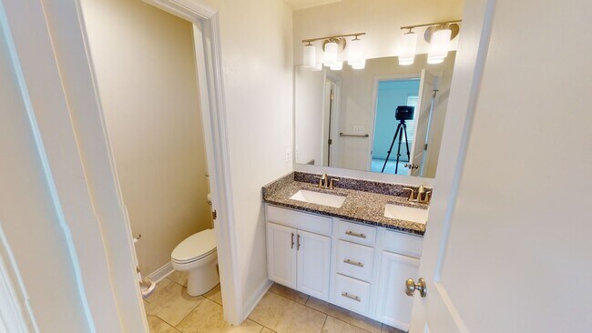 Building Photo - 11242 Saint Luke Drive - Move-in ready!