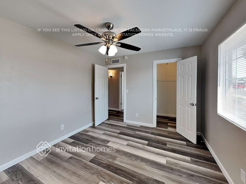 Building Photo - 564 W Harrison St