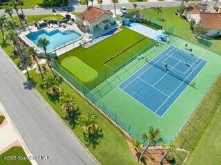 Building Photo - 737 Green Valley Ln