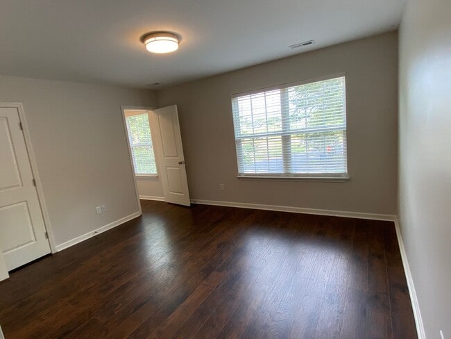 Building Photo - This beautifully 1 small Pet friendly 3 be...