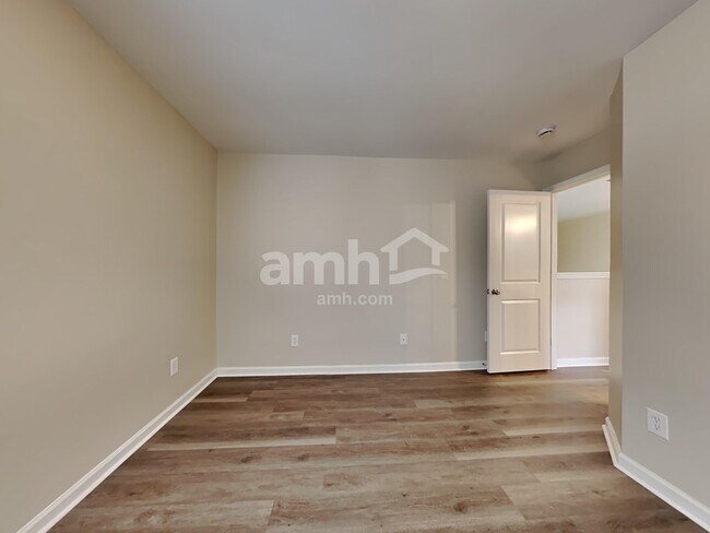 Building Photo - 3392 Fletton Way