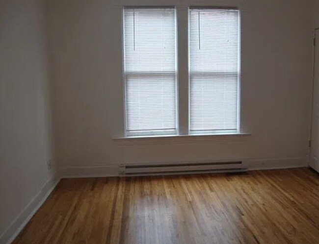 Building Photo - Live With Your Crew – 6 Bed Student Rental Near UNC!